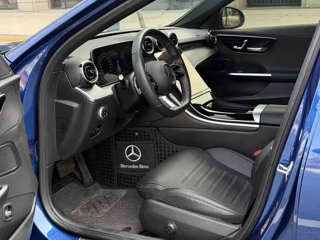 Mercedes-Benz C-Class 2022