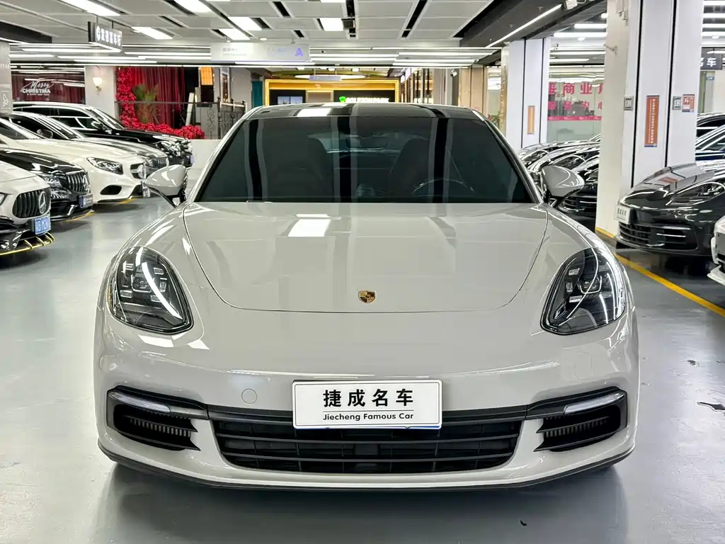 Porsche Panamera 2019 — фото 2
