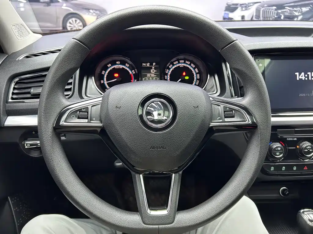 Skoda Kamiq 2023 — фото 12
