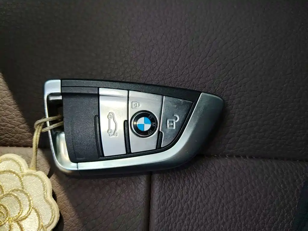 BMW X5 2016 — фото 9