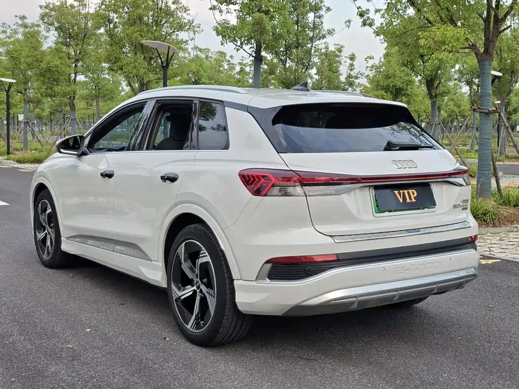 Audi Q4 e-tron 2023