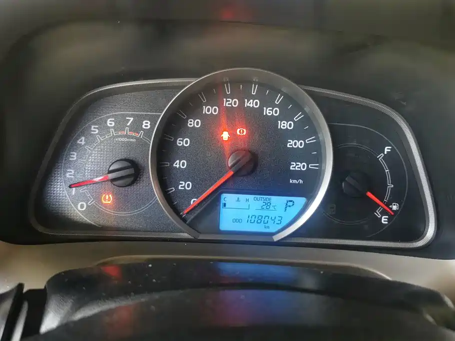 Toyota RAV4 2015 — фото 14