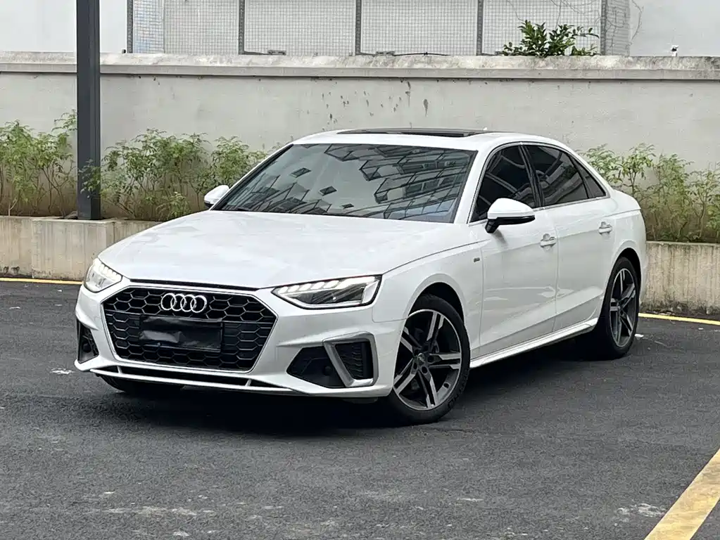 Audi A4L 2021