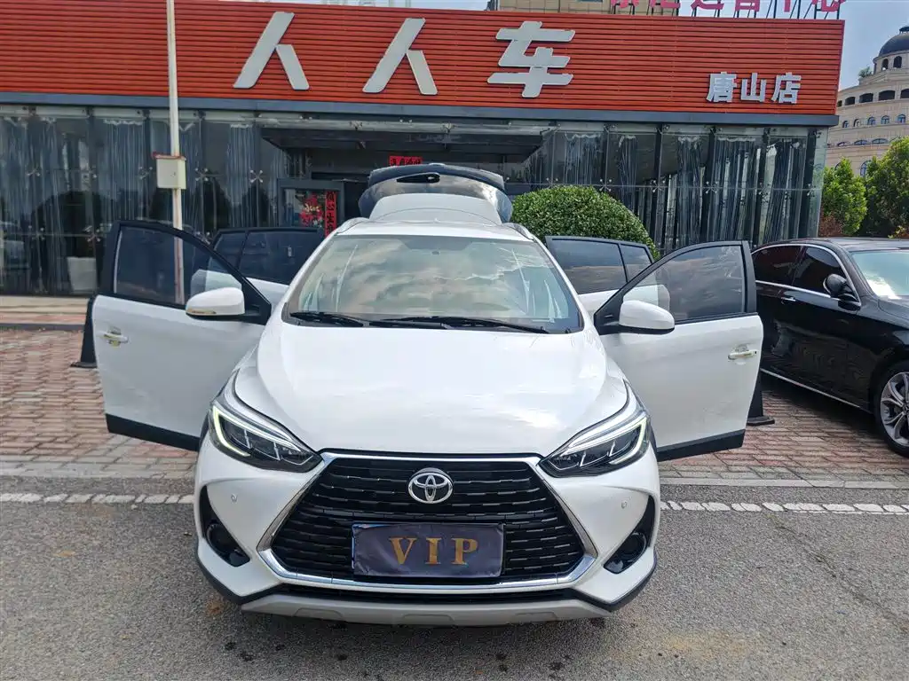 Toyota Yaris L 2021
