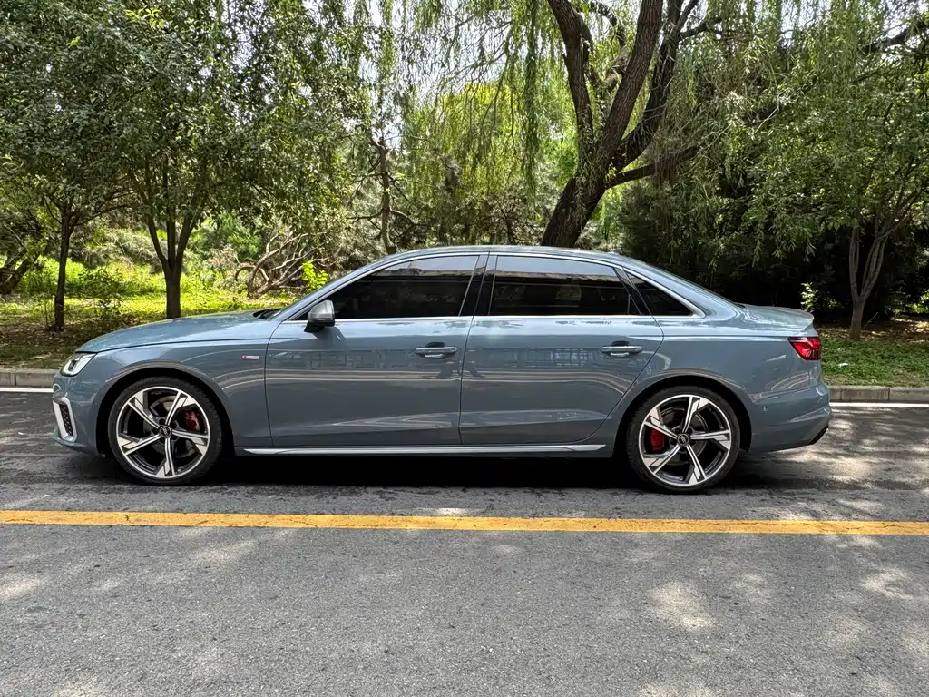 Audi A4L 2022