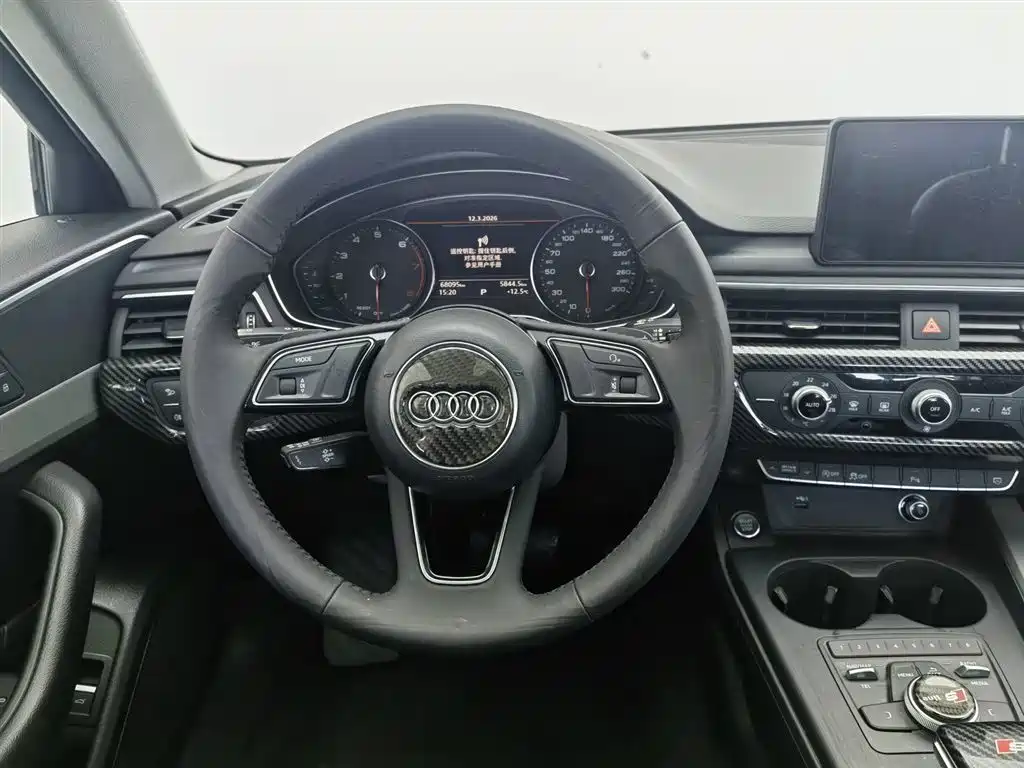 Audi A4L 2018 — фото 11
