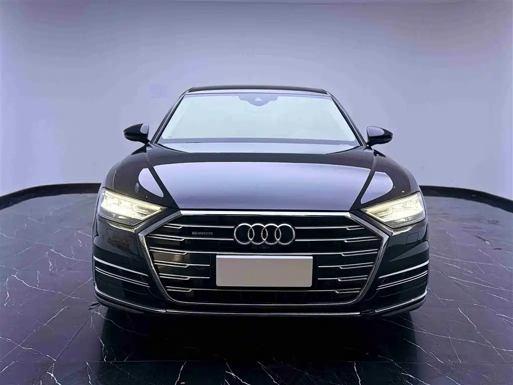 Audi A8 2018 — фото 2