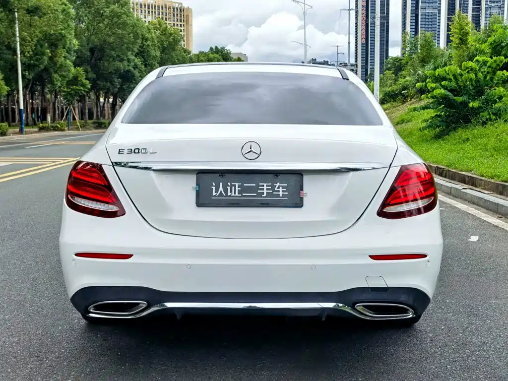 Mercedes-Benz E-Class 2019 — фото 6