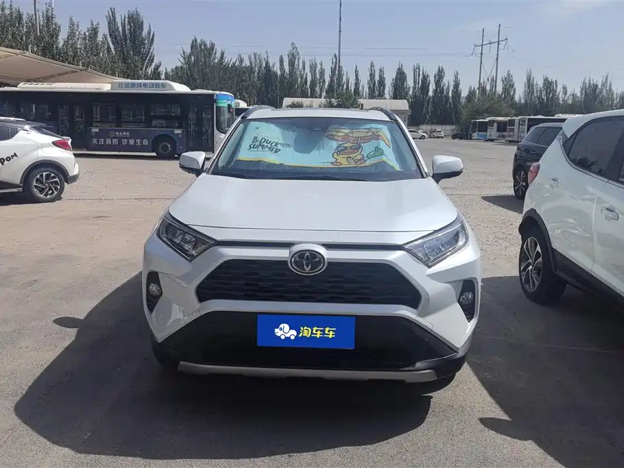 Toyota RAV4 2021