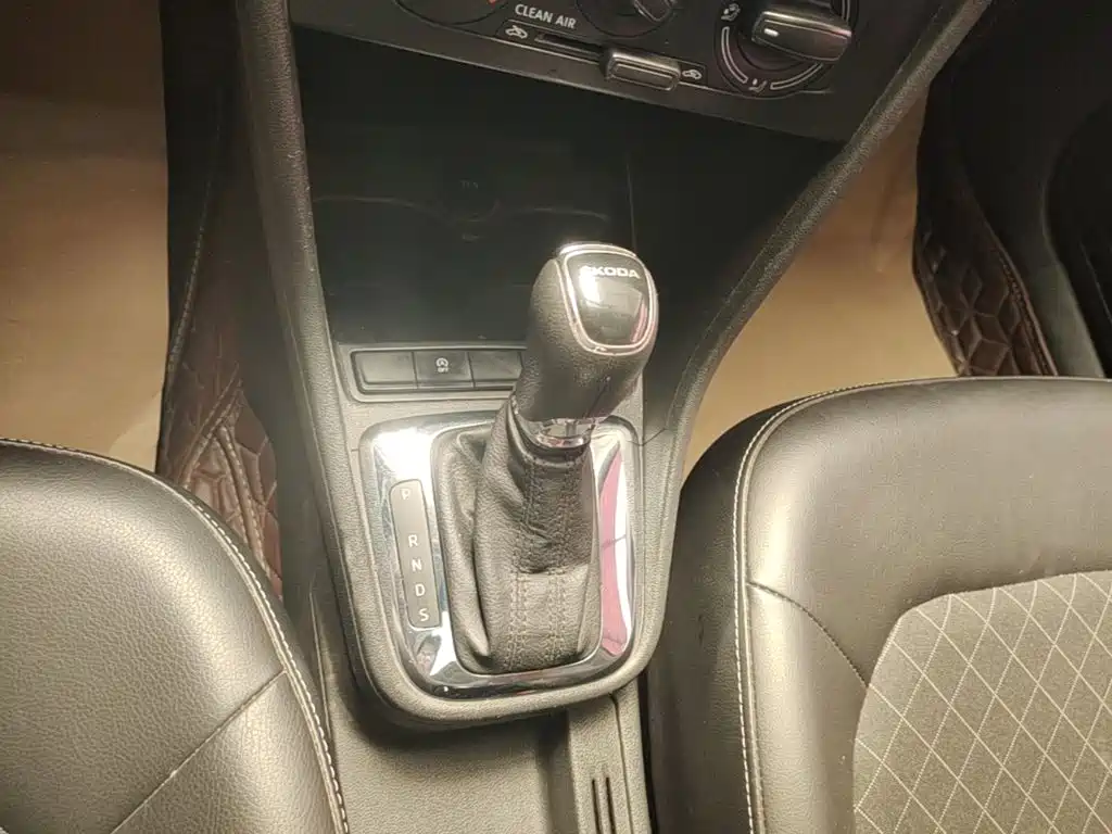 Skoda Rapid 2019 — фото 14