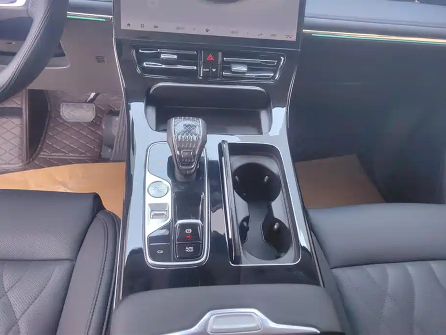 GAC Motor Trumpchi M8 2023 — фото 16