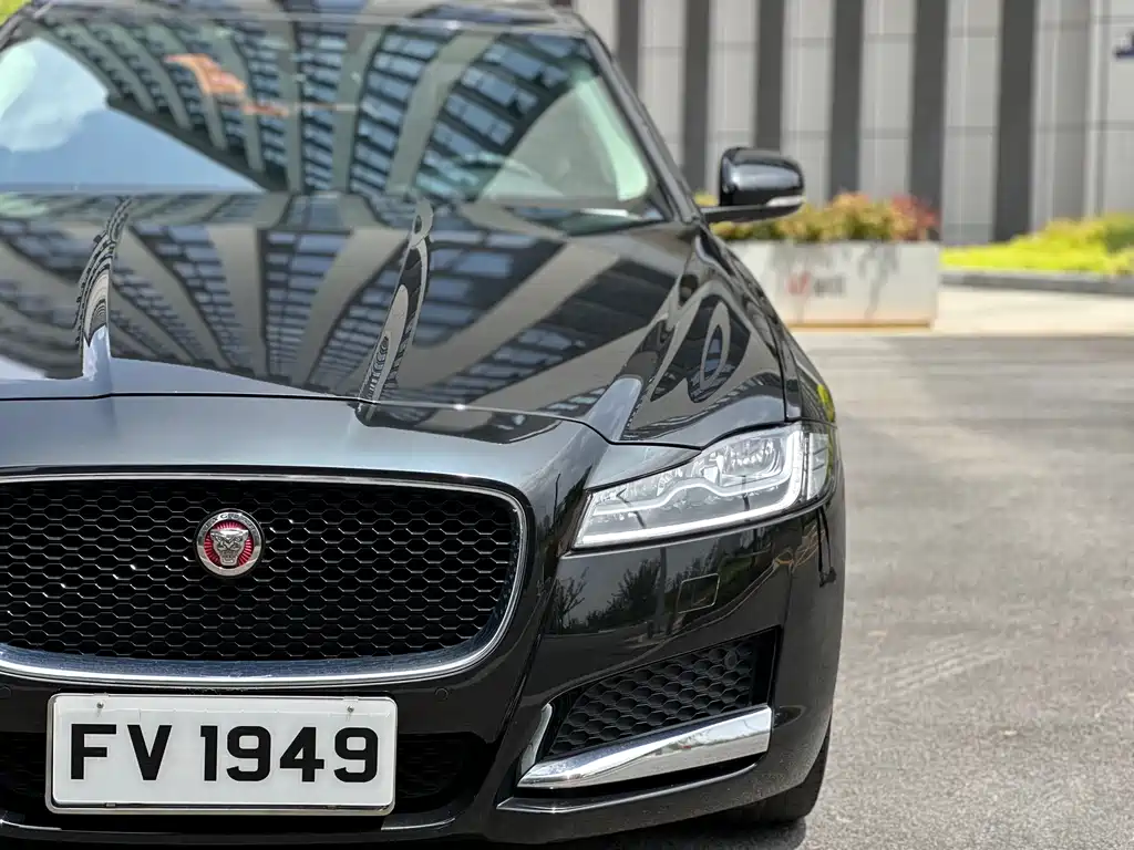 Jaguar XFL 2018 — фото 4