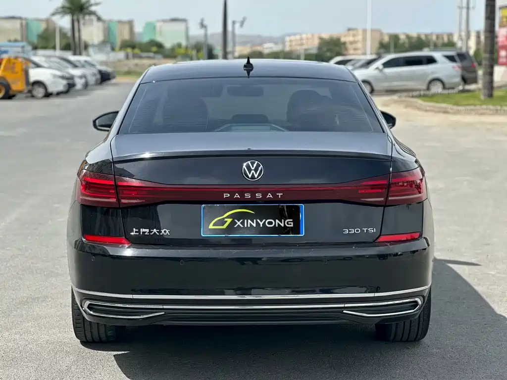 Volkswagen Passat 2021