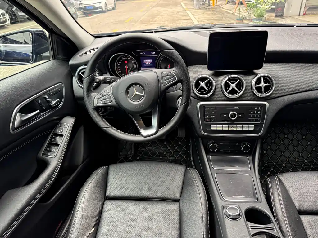 Mercedes-Benz GLA 2019 — фото 13