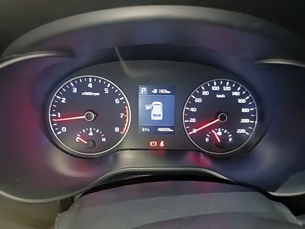 Kia KX Cross 2018 — фото 12