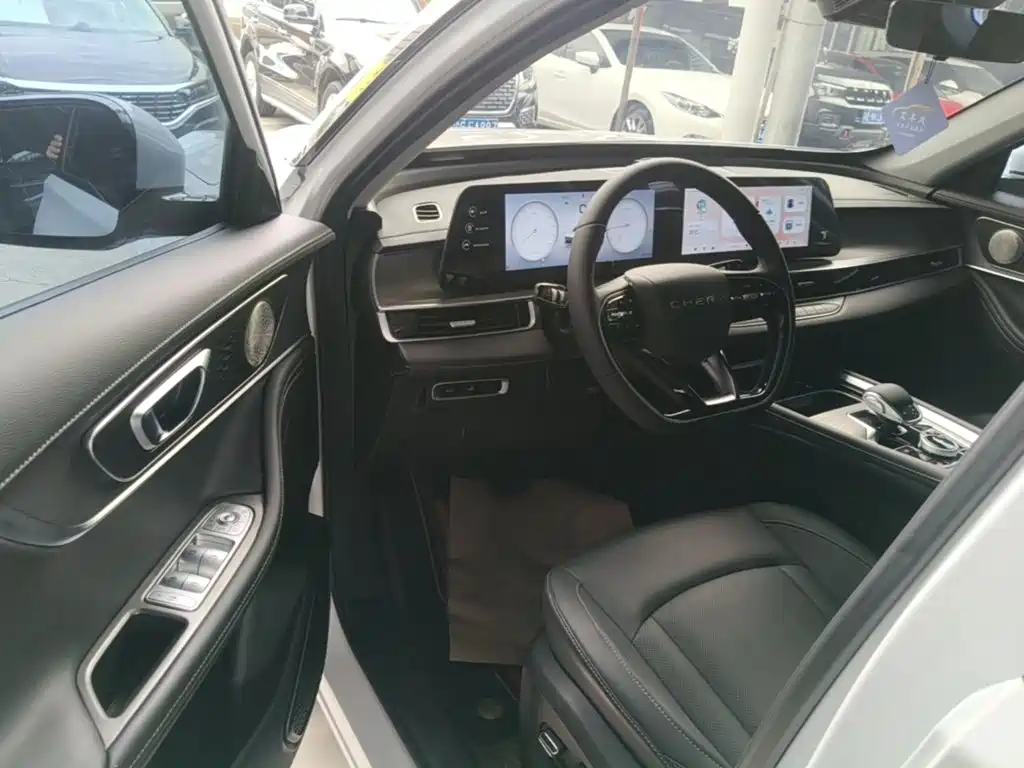 Chery Tiggo 8 PRO 2025 — фото 16