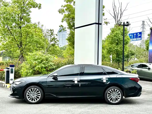 Toyota Avalon 2025