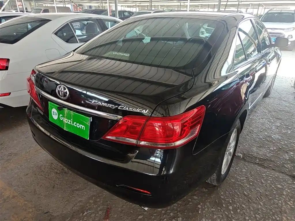 Toyota Camry 2015 — фото 7
