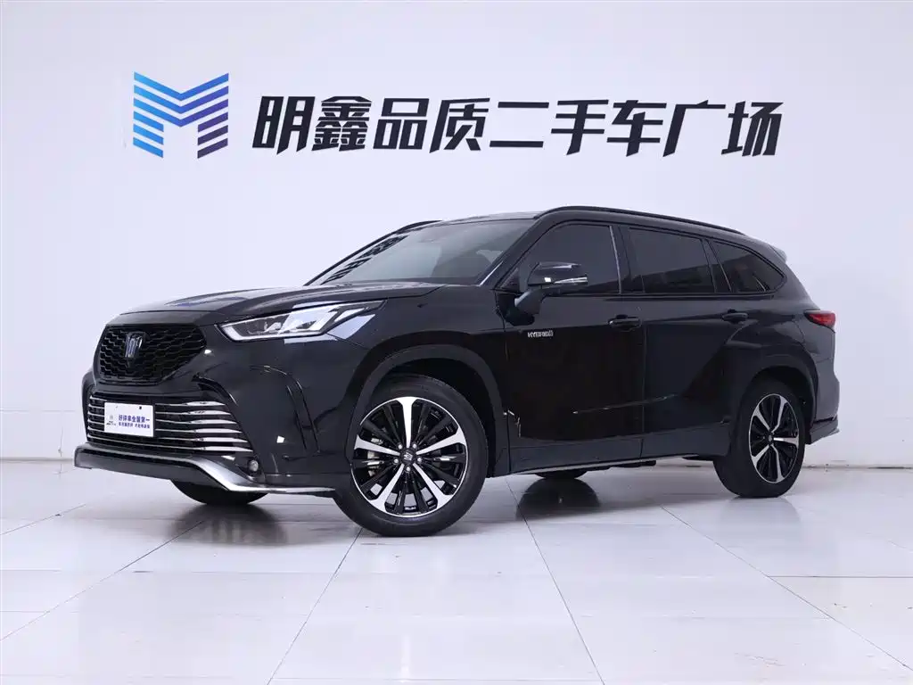 Toyota Crown Kluger 2022
