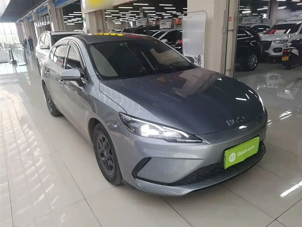 BYD Seal 05 DM-i 2025 — фото 4