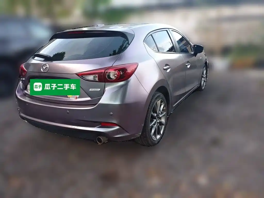 Mazda 3 Axela 2018 — фото 6