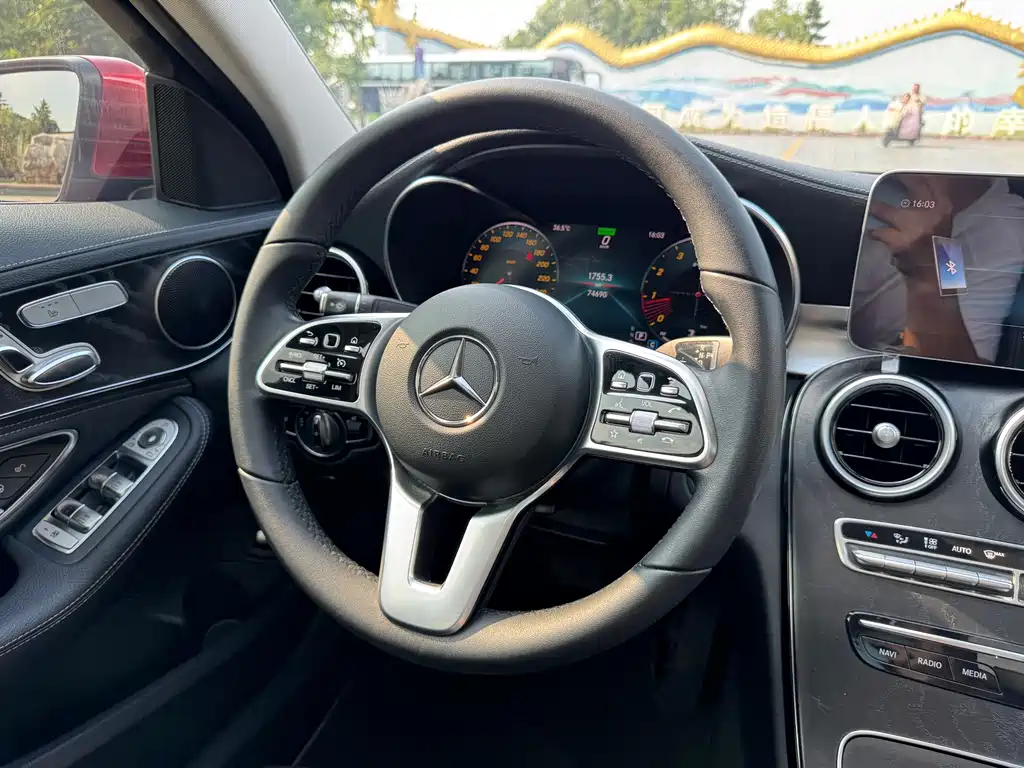 Mercedes-Benz C-Class 2018 — фото 17