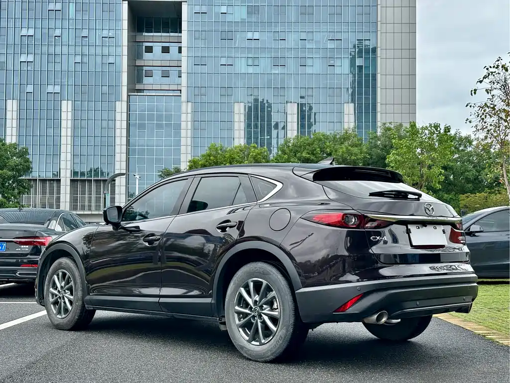 Mazda CX-4 2021 — фото 11