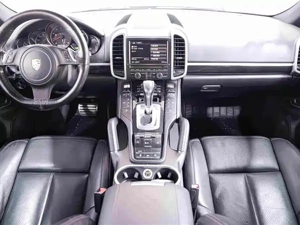 Porsche Cayenne 2012