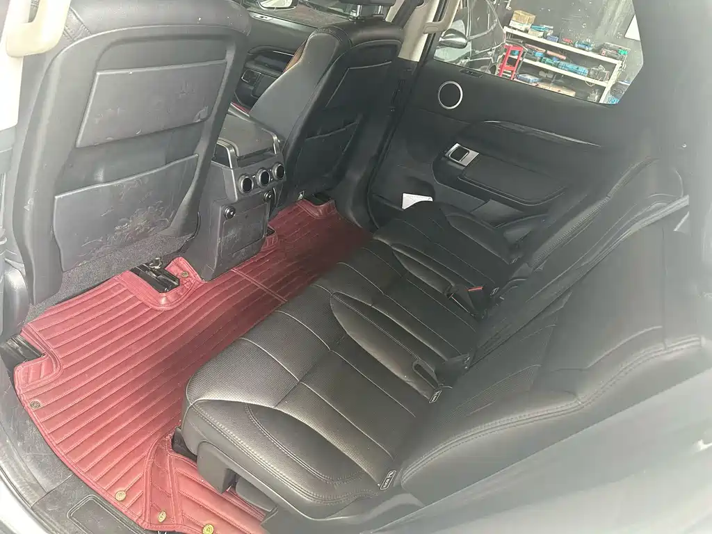 Land Rover Discovery 2020