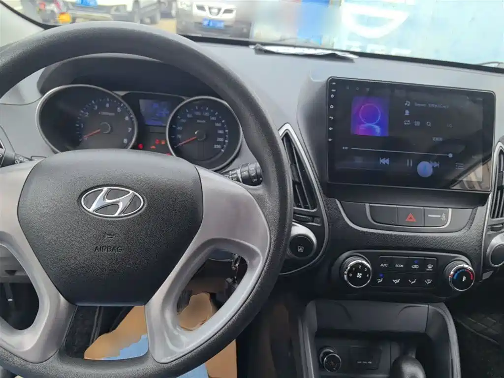 Hyundai ix35 2016 — фото 10