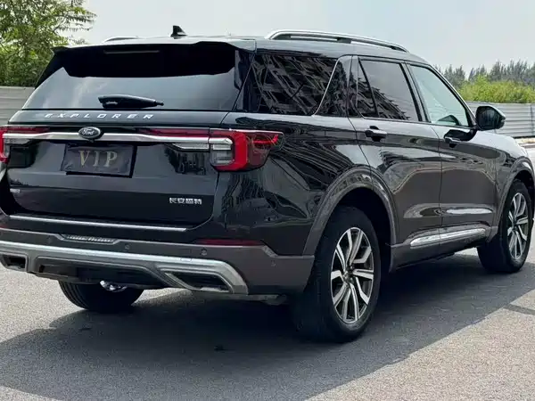 Ford Explorer 2022