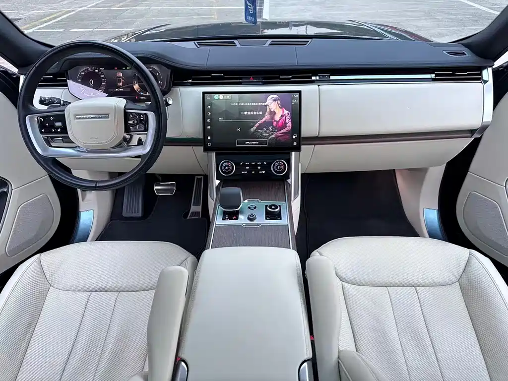 Land Rover Range Rover 2023 — фото 12