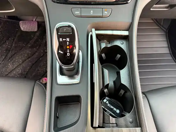 Buick LaCrosse 2022