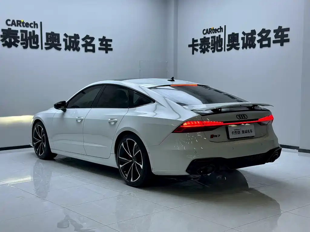 Audi A7 2022 — фото 9