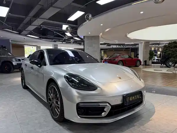 Porsche Panamera 2018