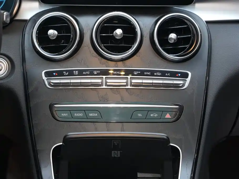 Mercedes-Benz C-Class 2020 — фото 23