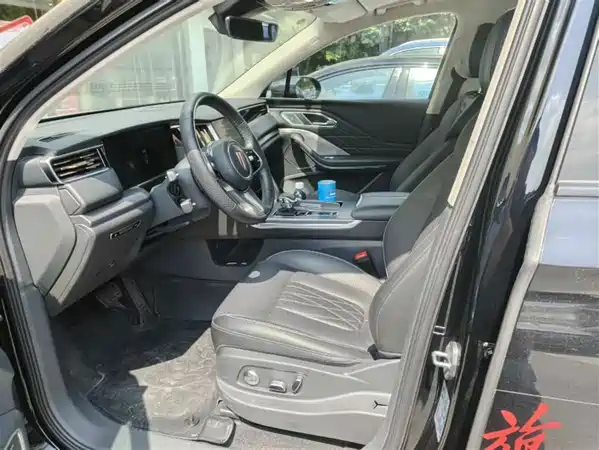 Hongqi HS7 PHEV 2024