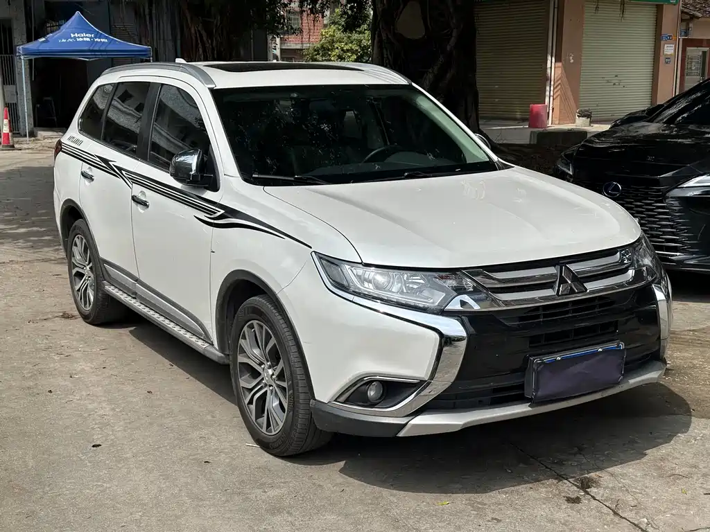 Mitsubishi Outlander 2017