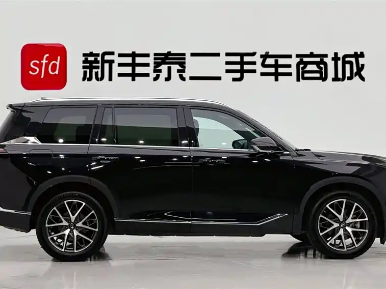 GAC Motor Trumpchi GS8 2024 — фото 3