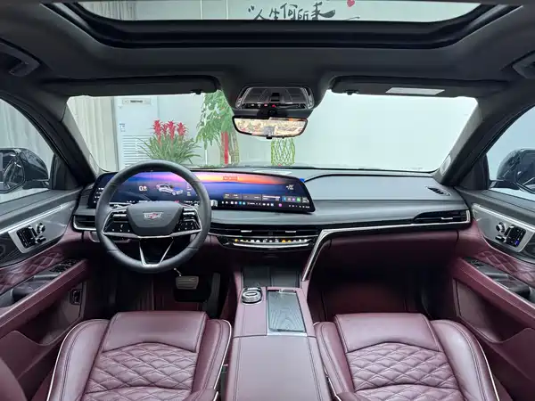 Cadillac CT6 2025