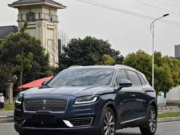 Lincoln Nautilus 2019