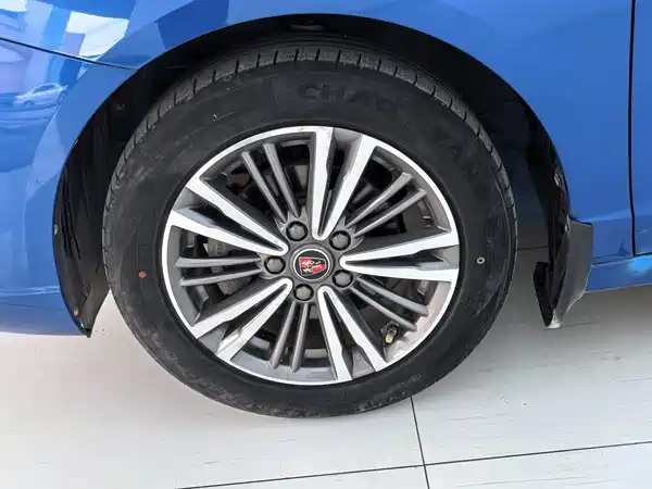 Roewe i5 2019