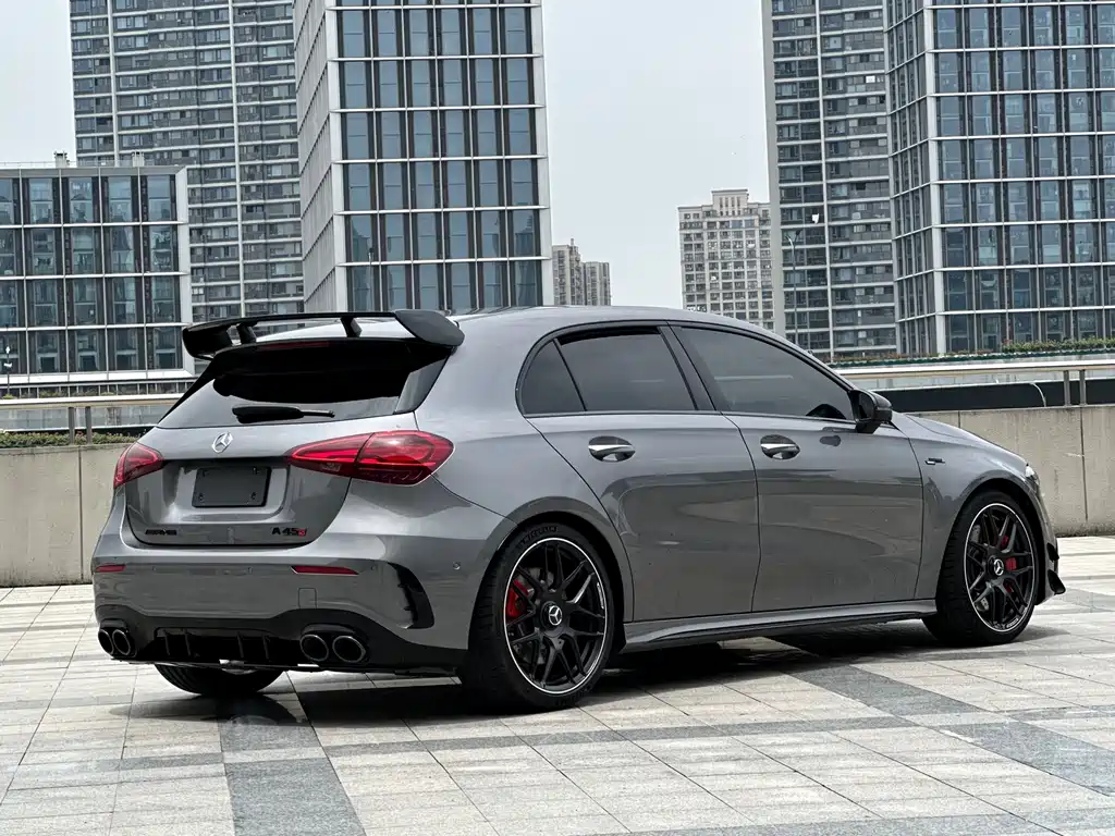 Mercedes-Benz A-Class AMG 2024 — фото 5