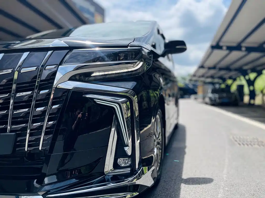Toyota Alphard 2021 — фото 9