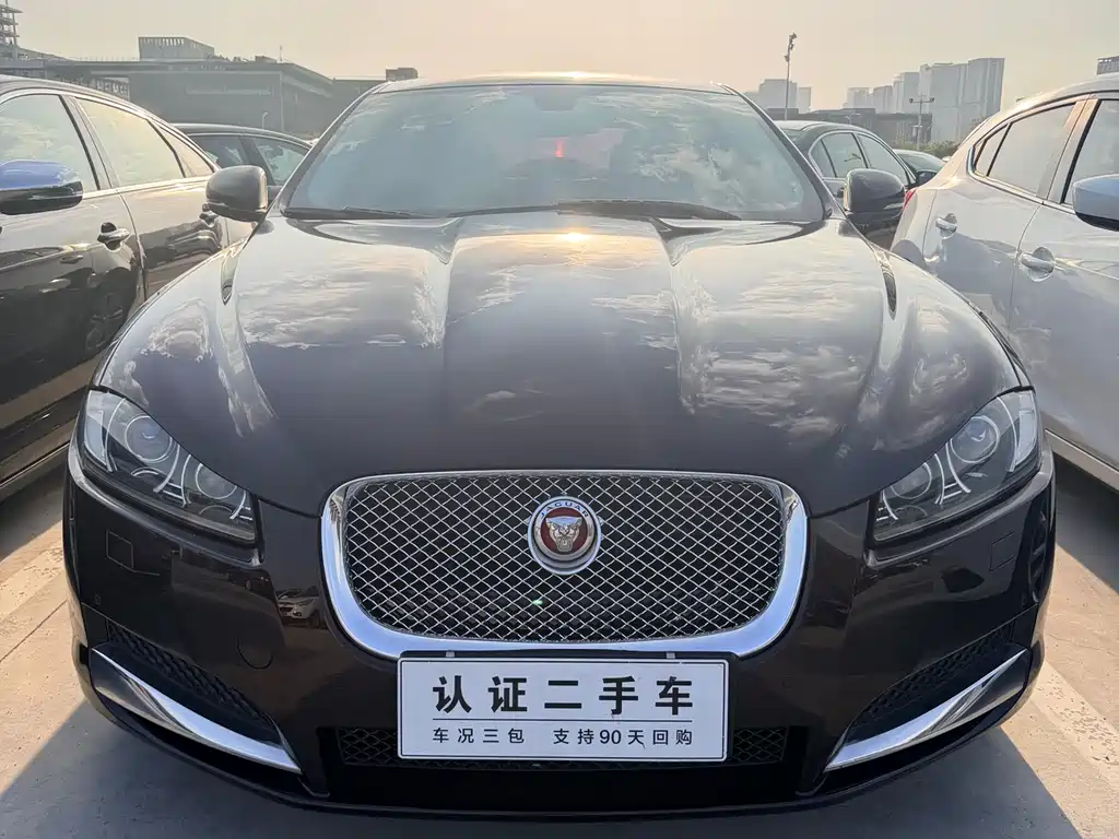 Jaguar XF 2014 — фото 2