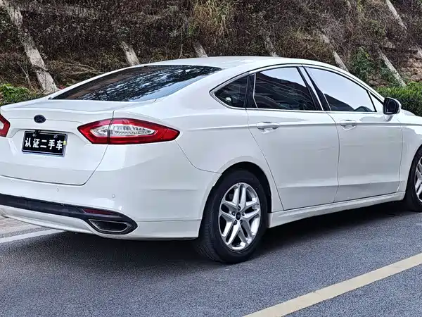 Ford Mondeo 2013