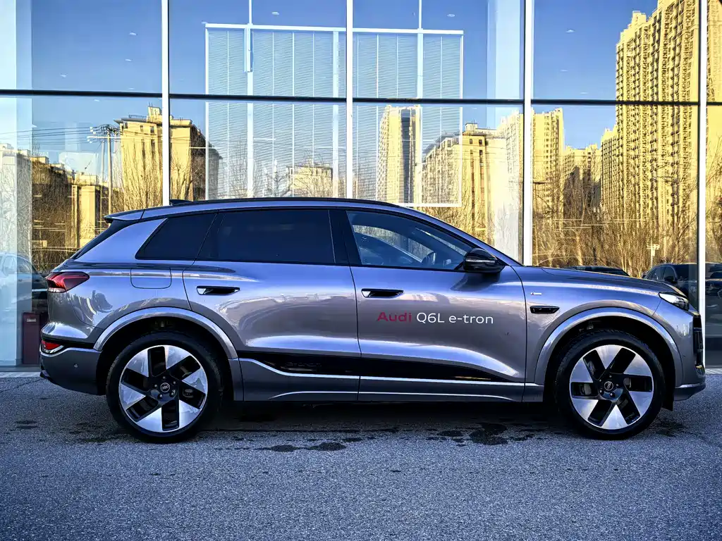 Audi Q6L E-Tron 2025 — фото 4