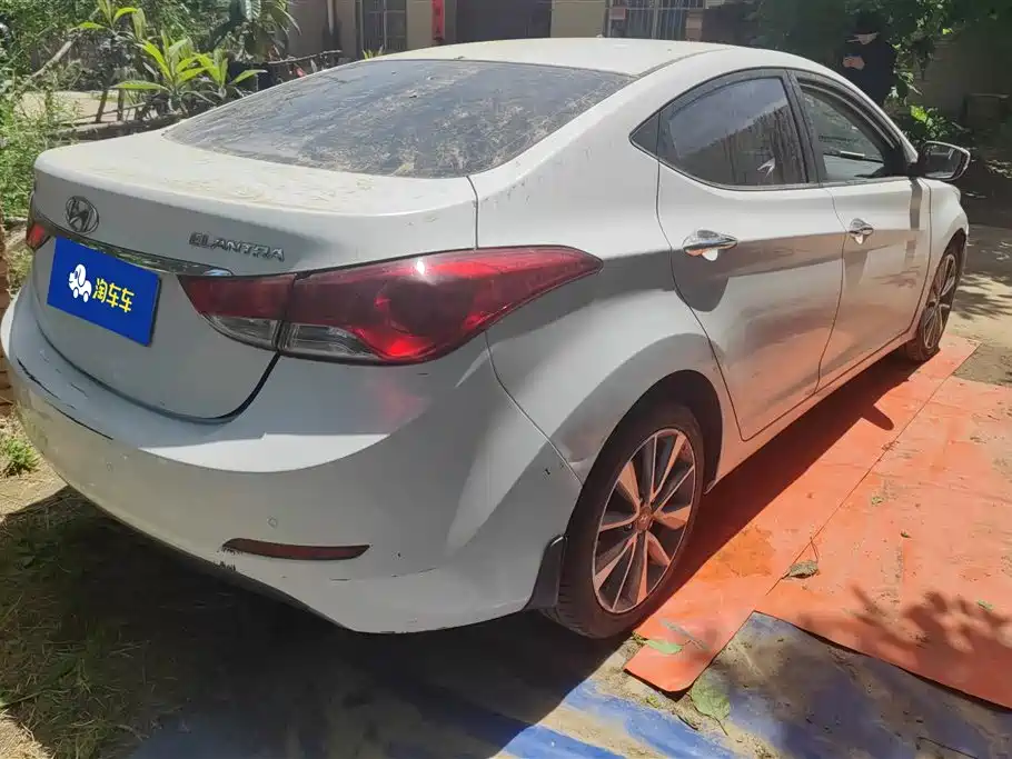 Hyundai Elantra Langdong 2015 — фото 3