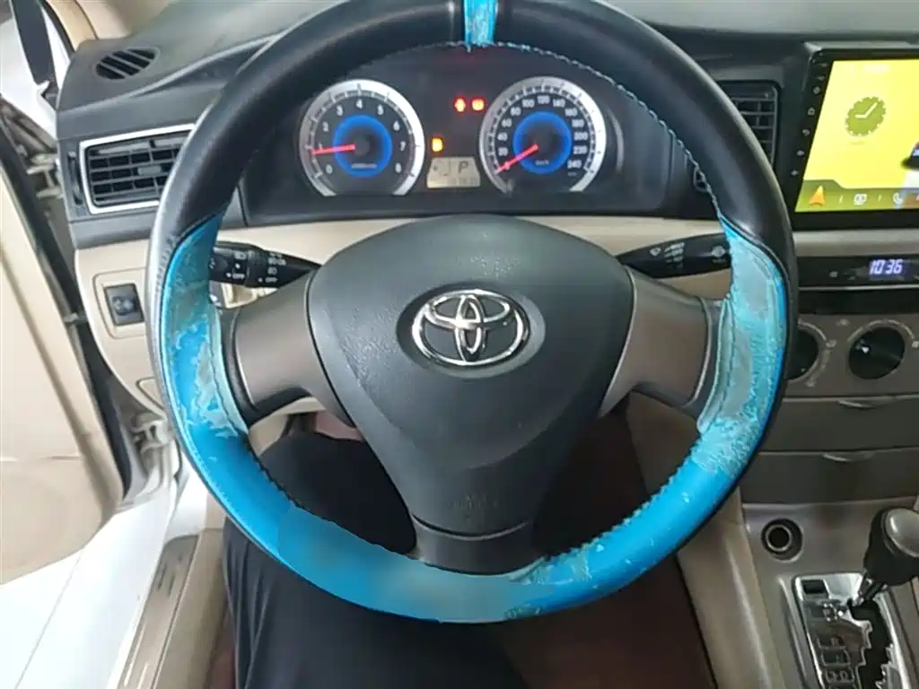 Toyota Corolla 2015 — фото 11