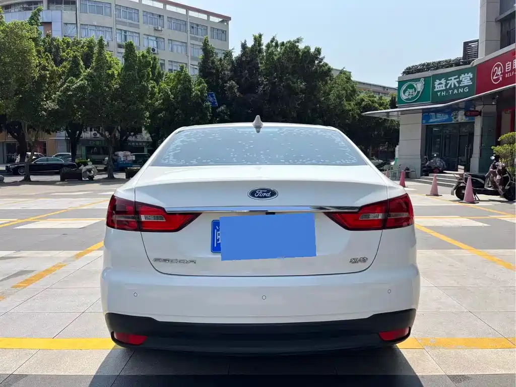 Ford Forrest 2019